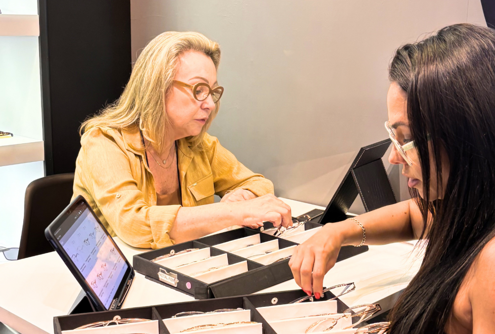 Atendimento é decisão de venda.